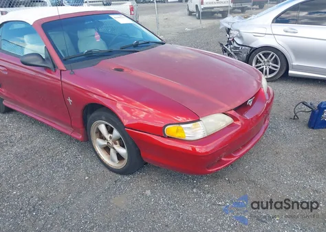 1996 Ford Mustang z USA, uszkodzony, nr VIN 1FALP4446TF163708
